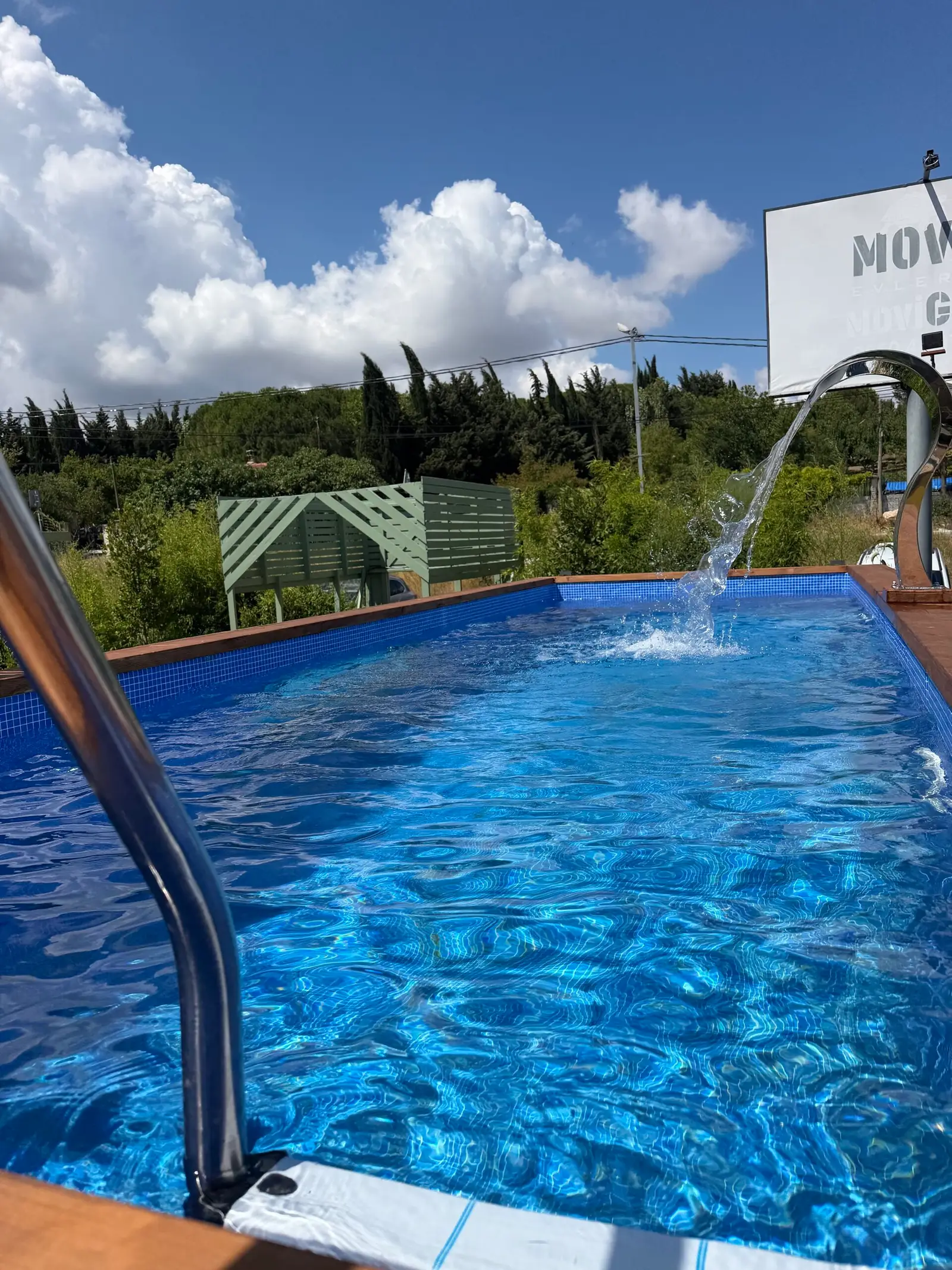 Movi |
